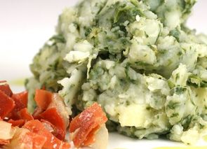 Acelgas y patata con sofrito de jamón