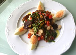 Alubias en ensalada con vegetales de temporada