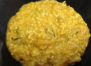 Arroz al curry con bacalao y gambas