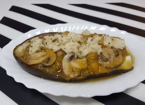 Berenjena rellena vegana
