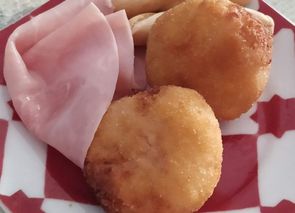 Bocaditos de calabacín, york y queso