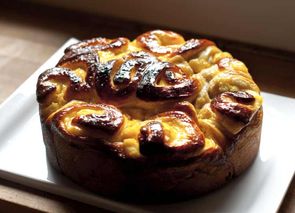 Brioche de crema pastelera y chocolate