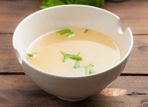 Caldo de espárragos depurativo