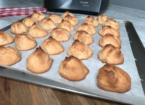 Cordiales navideños de almendra