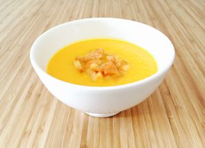 Crema fría de zanahoria y melocotón