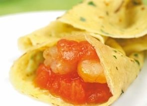 Crêpes de especias con marisco y tomate