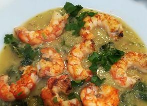 Curry verde de langostinos