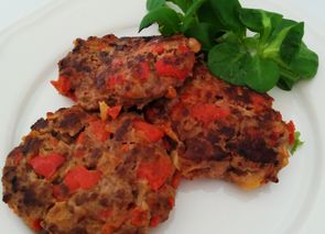 Hamburguesas de ternera y pimiento rojo al estilo de mi madre