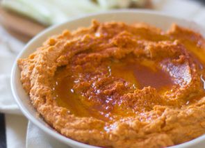 Hummus de pimientos del piquillo, madirre