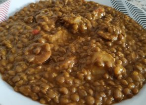 Lentejas con cúrcuma y chorizo
