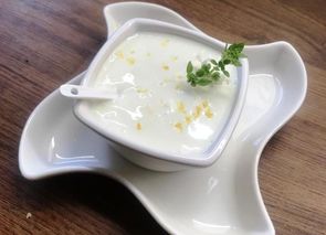 Mousse de limón Ana Mª. 1 litro.