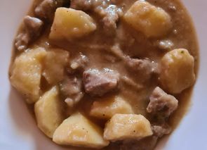 Patatas con carrillera