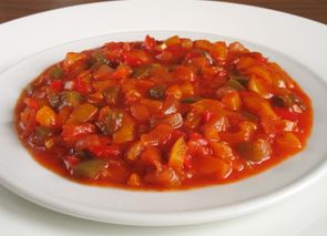 Pisto con tropezones