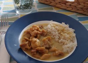 Pollo en salsa miel y mostaza