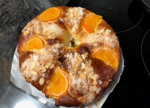 Roscón de reyes con agua de azahar