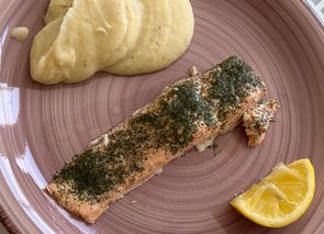 Salmón fresco al vapor