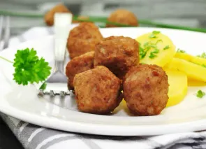 Salsifí con albóndigas