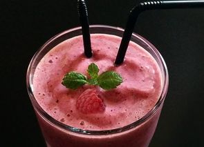 Smoothie de yogur y frutos rojos