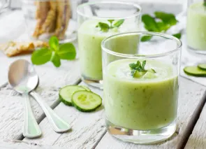 Sopa fría de pepino con toque alemán