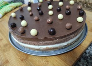 Tarta tres chocolates