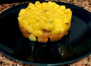 Tartar de salmón y mango