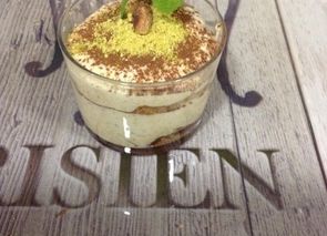 Tiramisú de pistacho