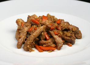 Tiritas de solomillo al jengibre