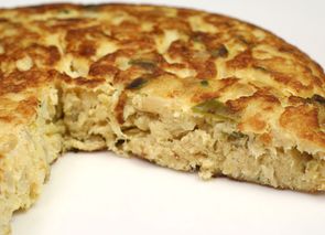 Tortilla de bacalao con pimiento verde