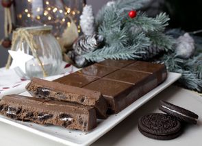 Turrón de chocolate con Oreo sin lactosa
