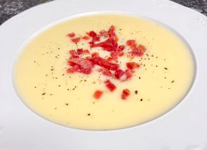 Vichyssoise con taquitos de jamón