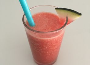 Zumo de sandía y naranja