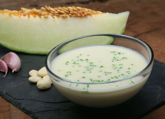 Ajo blanco de melón