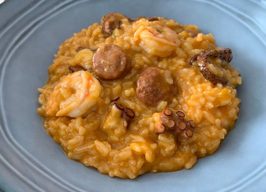 Arroz con pulpo, gambas y chorizo (la mezcla perfecta)