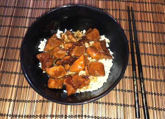 Cerdo japonés Kakuboiled