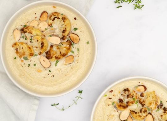 Crema de coliflor con almendras