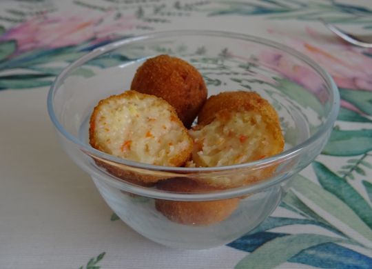 Croquetas de palitos de cangrejo y huevo duro