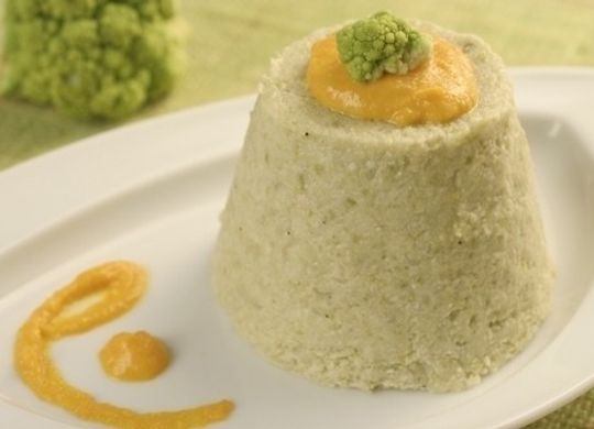 Flan de brécol con salsa de zanahoria