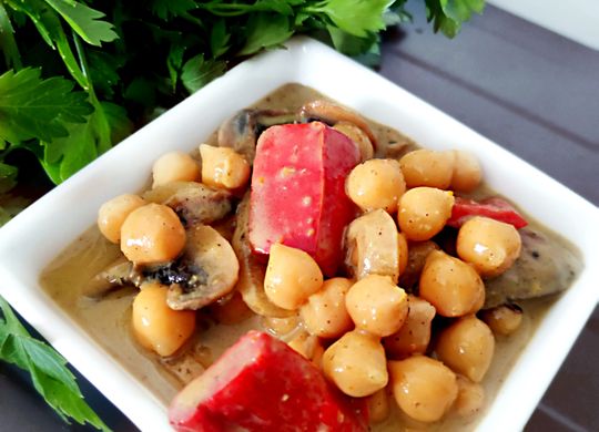 Garbanzos con curry y leche de coco