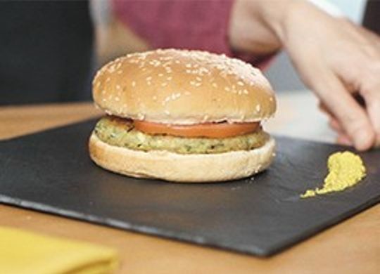 Hamburguesa de calabacín y queso