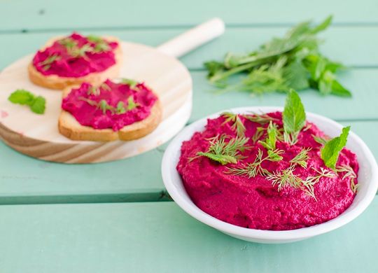 Hummus de remolacha