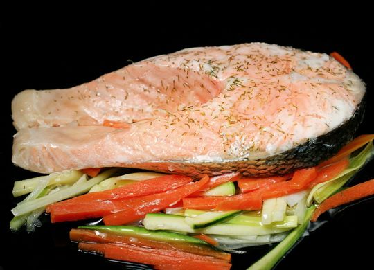 Papillote de salmón y verduras