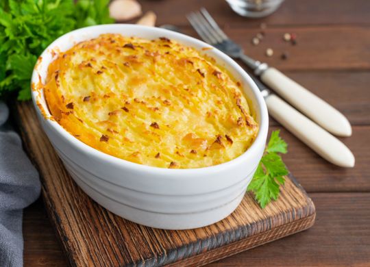 Pastel con carne y espinacas