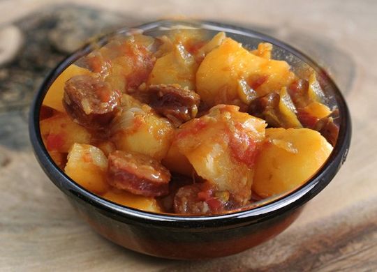 Patatas con chorizo a la riojana para 2