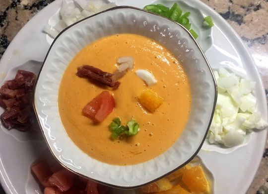 Salmorejo caprichoso