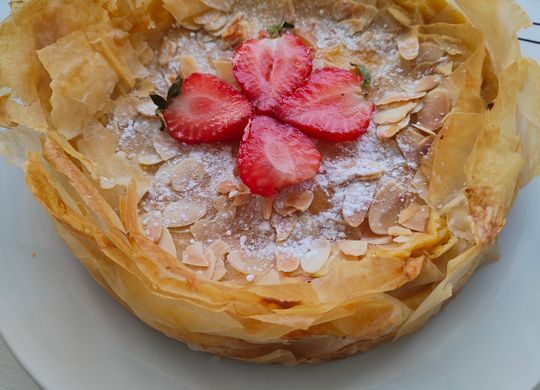 Tarta de crema con pasta filo