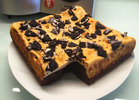 Brownie cheesecake con Oreo | Robot de cocina Mycook